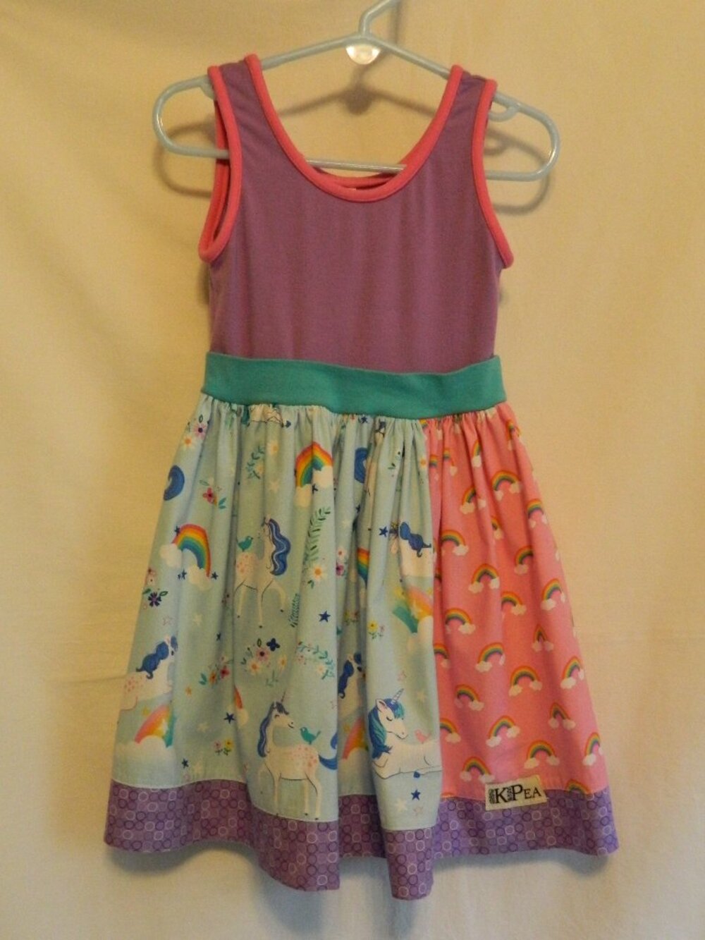 Girls size 4 Dress Unicorn and Rainbows Theme K Pea